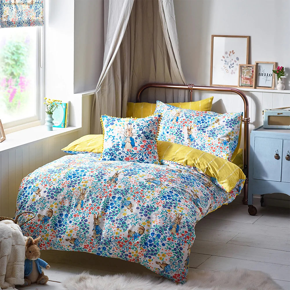 Peter Rabbit floral duvet cover for children