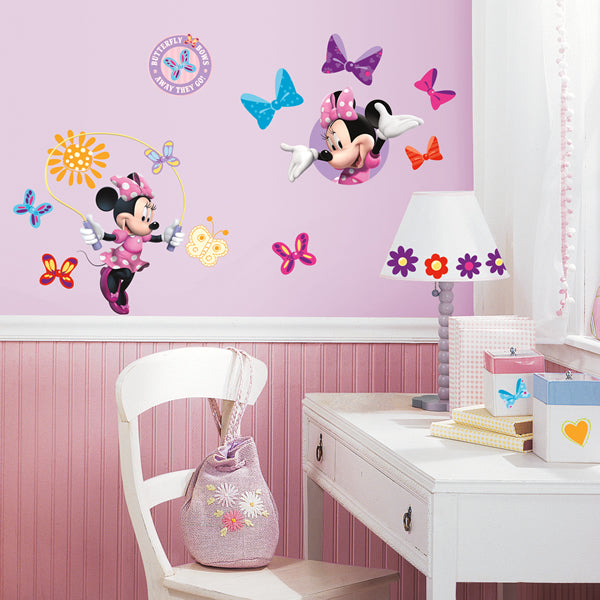 Minnie Mouse Bow-Tique wall decals in a girl’s room